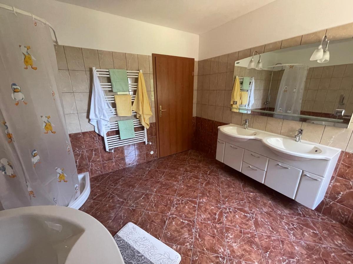 Apartma Vatovec อังคาราน ภายนอก รูปภาพ
